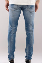 Load image into Gallery viewer, MEDIUM SUPER RIPPED BLEACH S2576